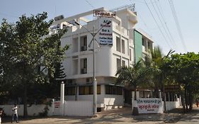 Hotel Excellency Inn